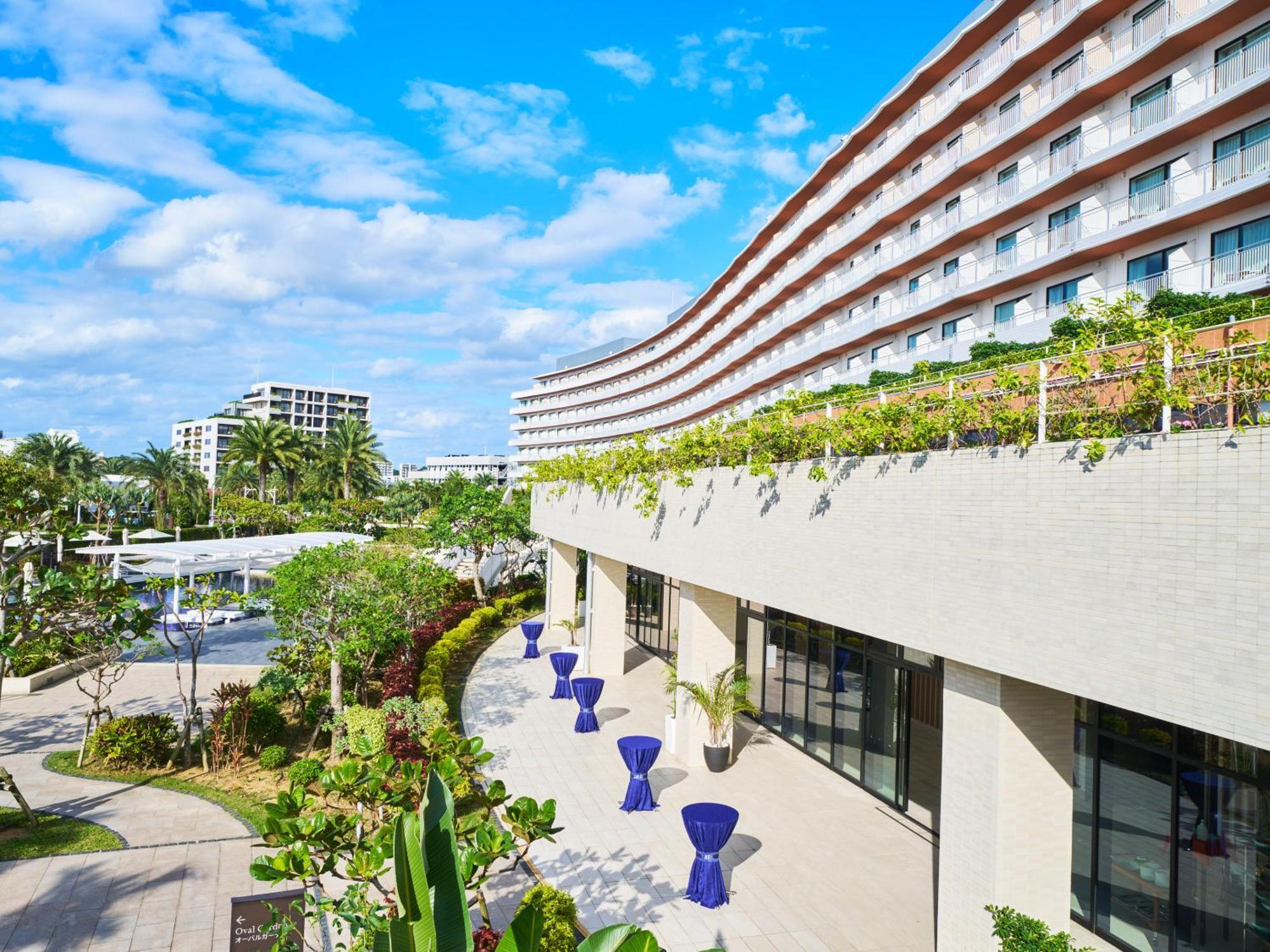 Hilton Okinawa Chatan Resort Екстериор снимка