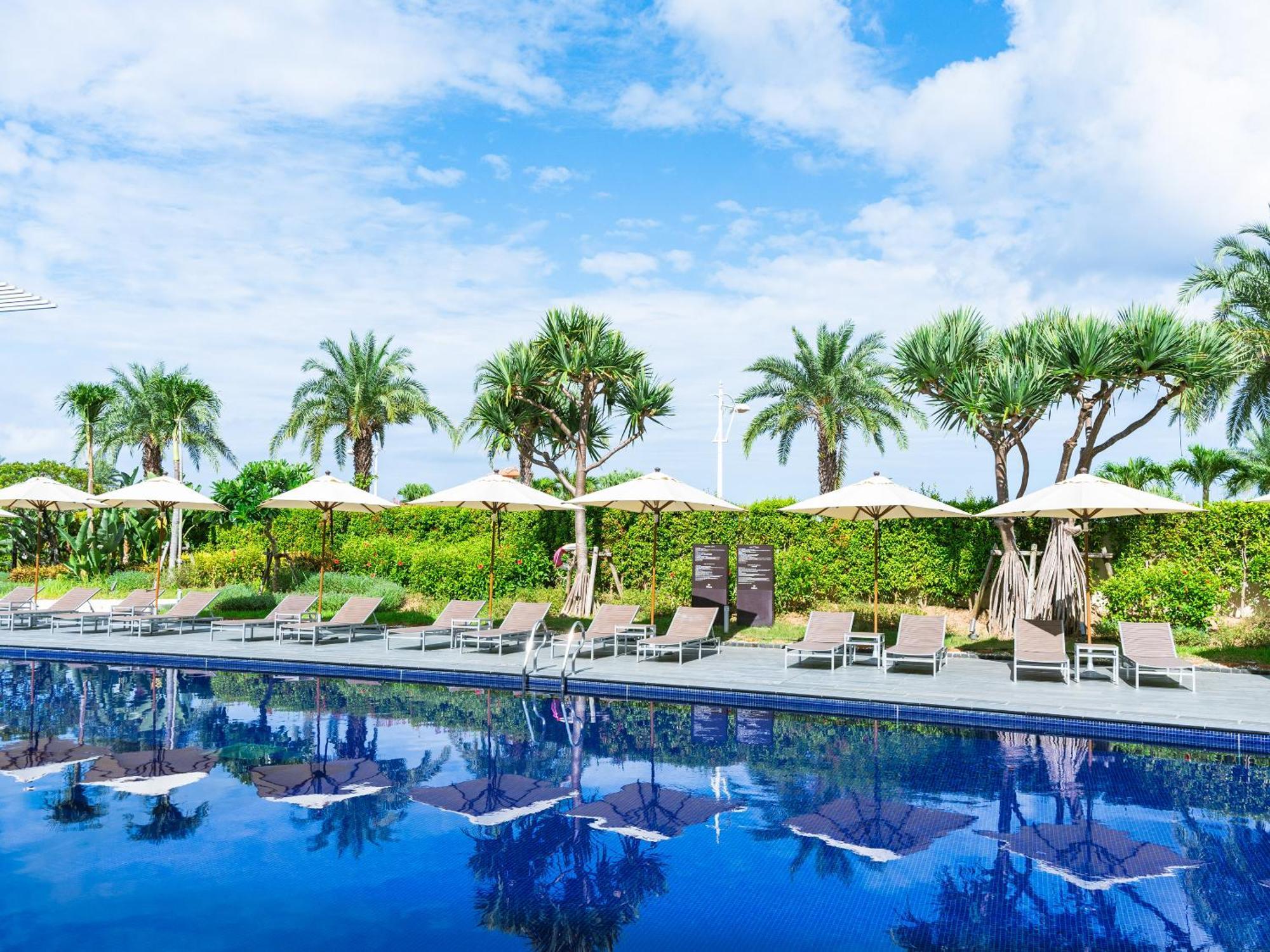 Hilton Okinawa Chatan Resort Екстериор снимка